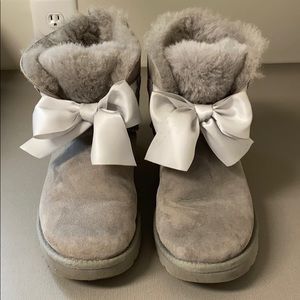 Grey ribbon Ugg boots